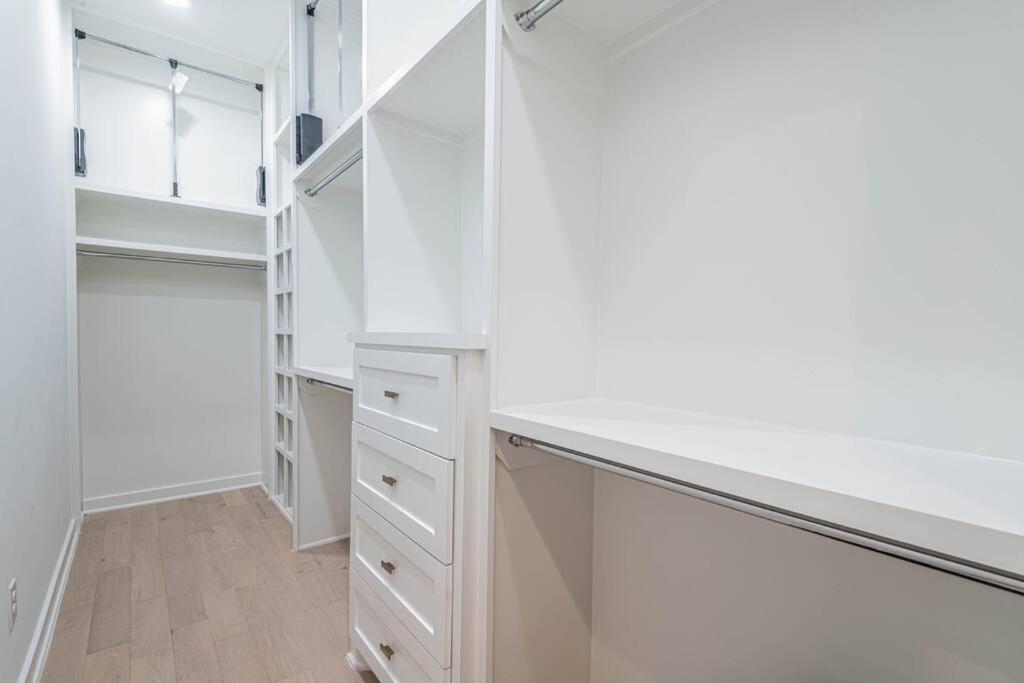Charming 3-Bedroom Luxury Home Near Downtown, Nrg, Galleria & Medical Center هيوستن المظهر الخارجي الصورة