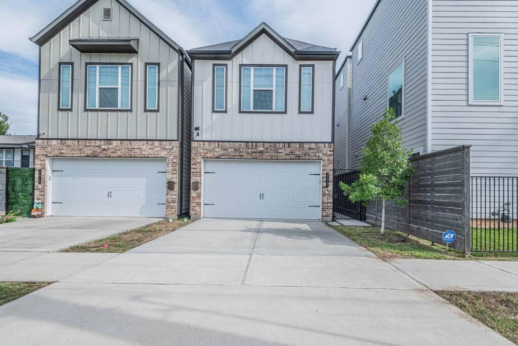 Charming 3-Bedroom Luxury Home Near Downtown, Nrg, Galleria & Medical Center هيوستن المظهر الخارجي الصورة