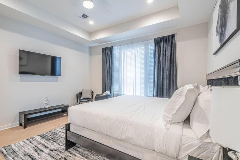 Charming 3-Bedroom Luxury Home Near Downtown, Nrg, Galleria & Medical Center هيوستن المظهر الخارجي الصورة