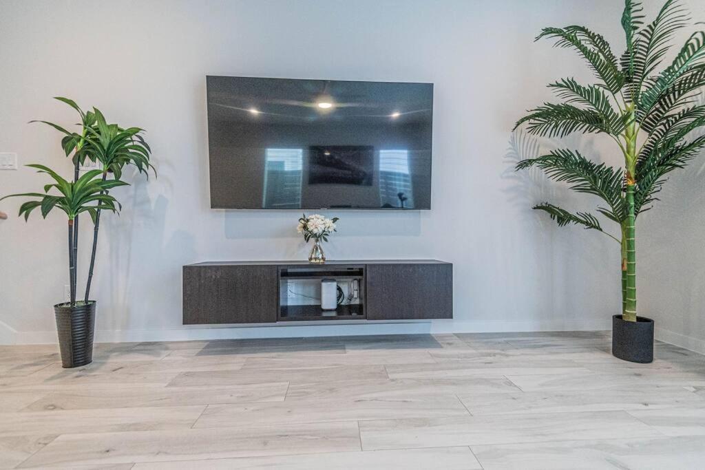 Charming 3-Bedroom Luxury Home Near Downtown, Nrg, Galleria & Medical Center هيوستن المظهر الخارجي الصورة